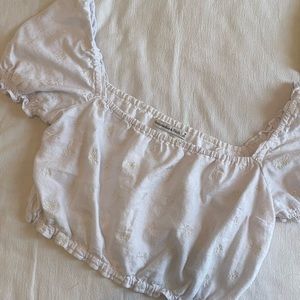 Abercrombie crop
